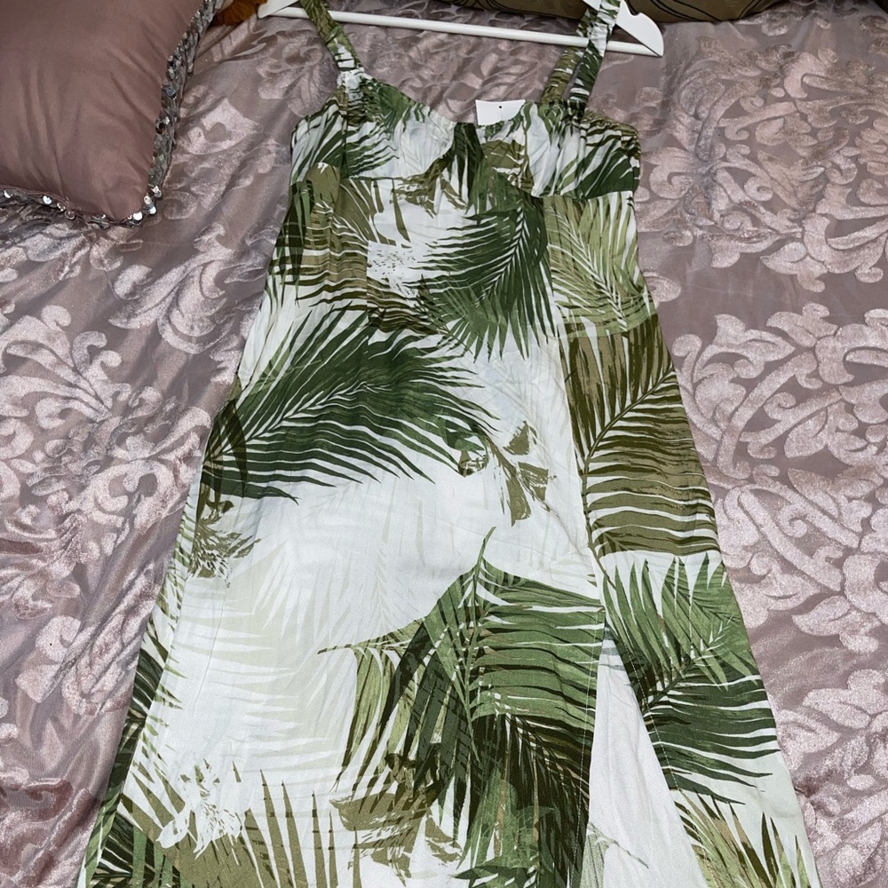 Women dress